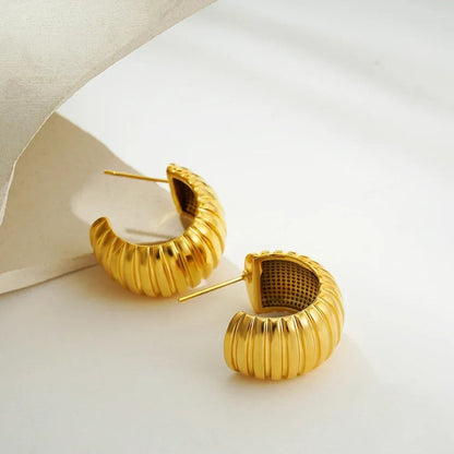 Chunky Ribbed Croissant Hoops